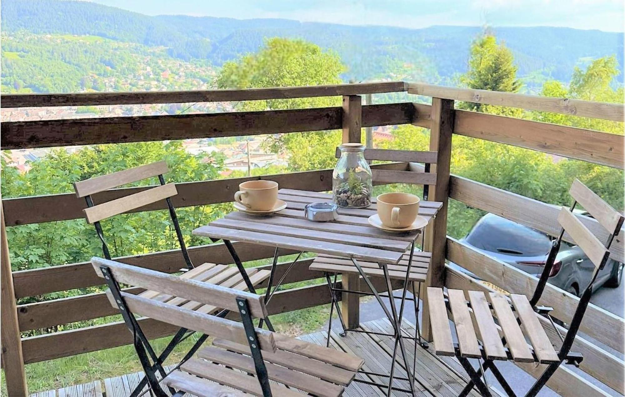 Gorgeous Apartment In Gerardmer With Kitchen Kültér fotó
