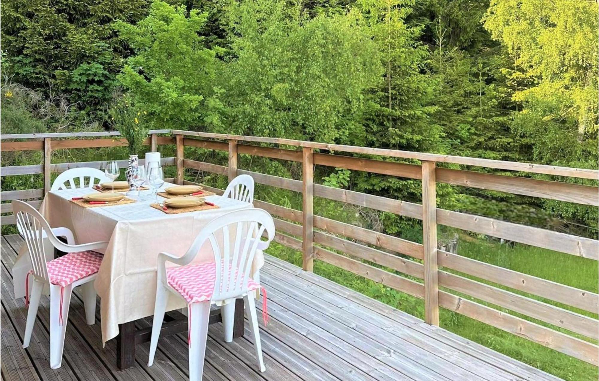 Gorgeous Apartment In Gerardmer With Kitchen Kültér fotó